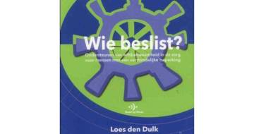 cover boek wie beslist